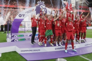 英雄联盟S赛2025-BBC预测英超:利物浦卫冕&前四名完全不变,曼联第7热刺第8