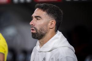 英雄联盟S赛2025-新赛季皇马队长顺序:卡瓦哈尔、巴尔韦德、库尔图瓦、维尼修斯