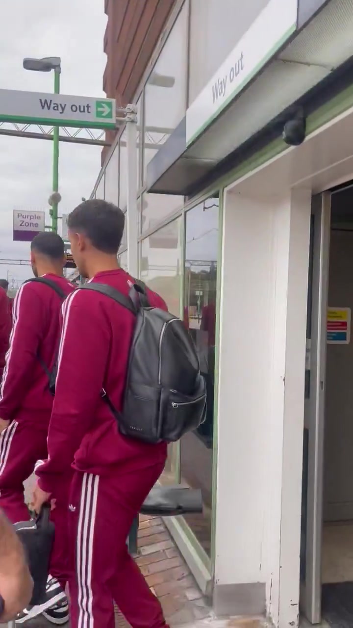 赛程分析-来看看都有谁👀阿森纳全队出征曼彻斯特，15岁小将道曼在列