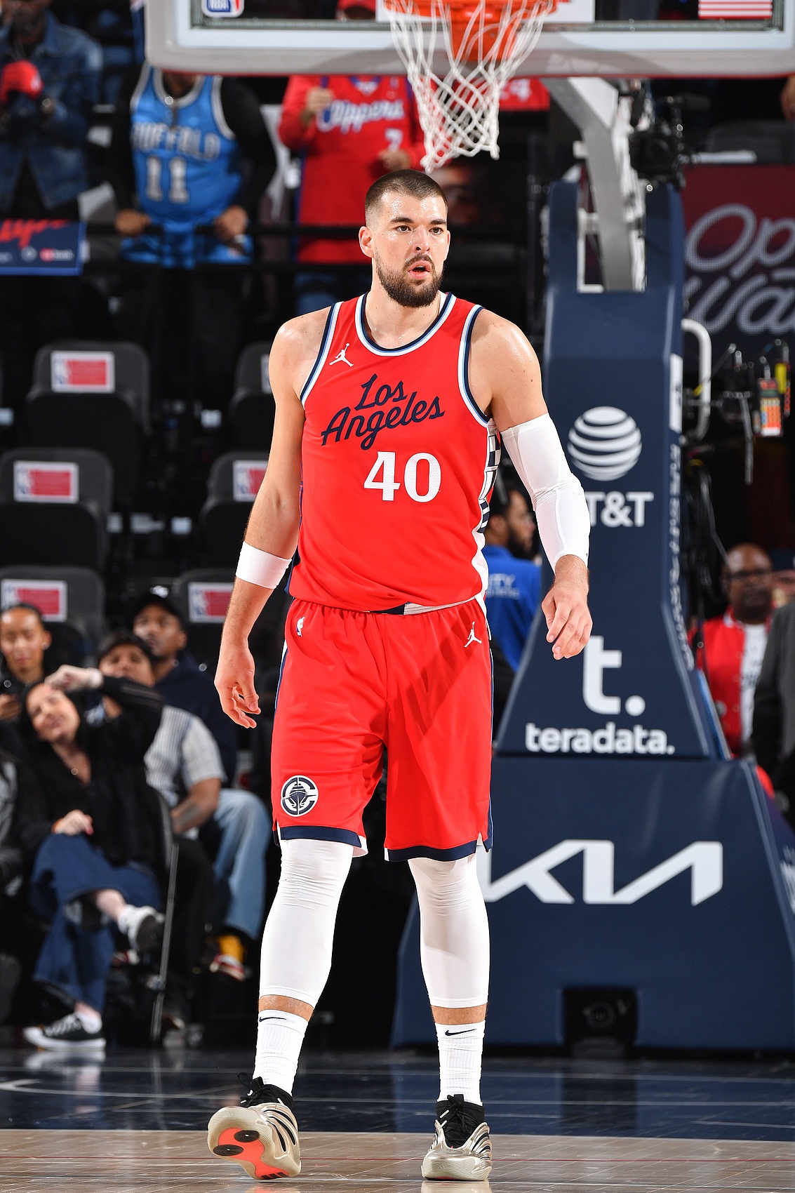 全球赛事-美媒：祖巴茨成快船中流砥柱 他的崛起挽救了球队的内线