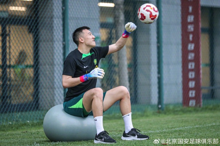 直播观看-1号韩佳奇重返训练场