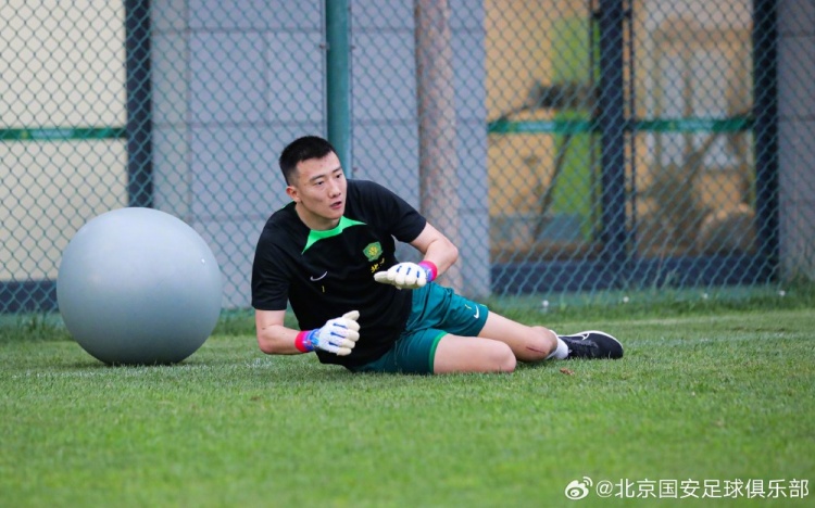 直播观看-1号韩佳奇重返训练场