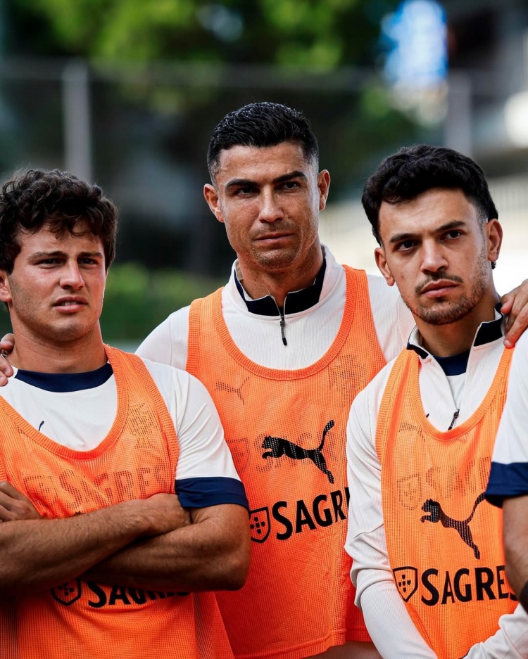 赛程分析-备战世预赛！C罗晒葡萄牙国家队训练照