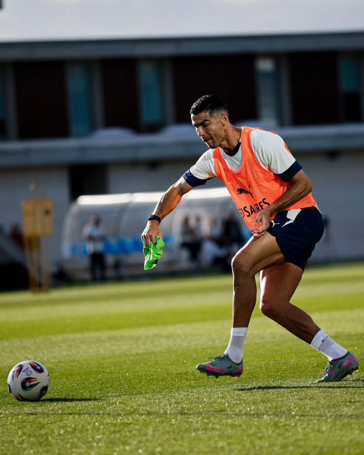 赛程分析-备战世预赛！C罗晒葡萄牙国家队训练照