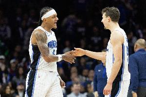 注册入口-湖人VS魔术述评：高塔阵砍瓜切菜 东詹进攻收入不够团队防守支出