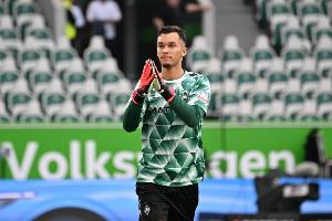 全球赛事-德天空:巴萨去年夏天曾考虑签巴克豪斯 球员希望今夏成为一门