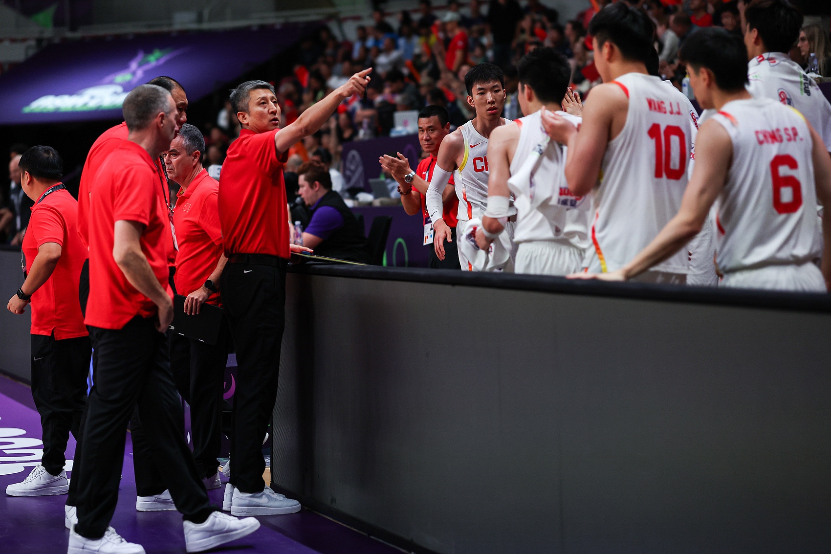 央视网:亚洲杯十年最佳战绩,中国男篮是如何做到的?