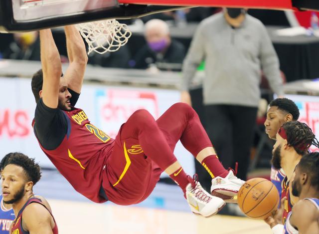 英雄联盟S赛2025-开拓者三方交易得到小南斯，能借此安抚利拉德吗？