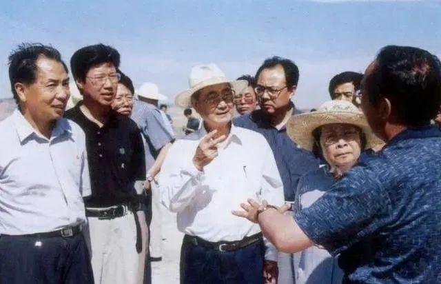 唯一在世的中共一代领导人，曾任中央政治局常委，如今109岁