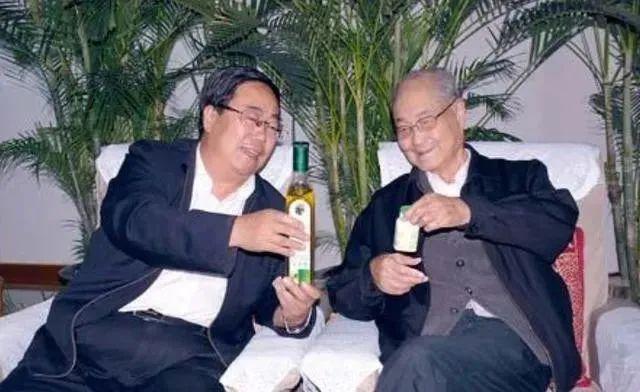 唯一在世的中共一代领导人，曾任中央政治局常委，如今109岁